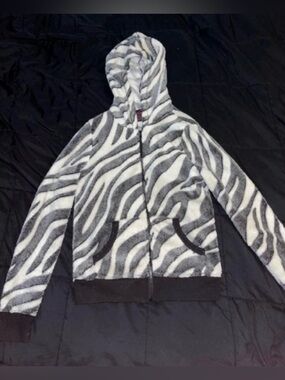 Kid’s Zebra Print Fuzzy Zip-Up Hoodie - Black & White
